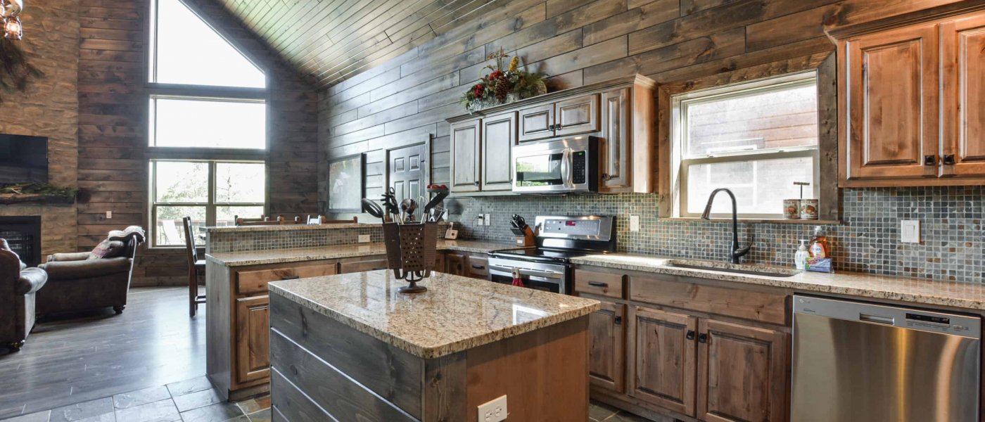 6BL-kitchen-into-living-room